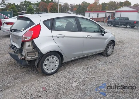 2015 Ford Fiesta S z USA, uszkodzony, nr VIN 3FADP4TJ8FM163712